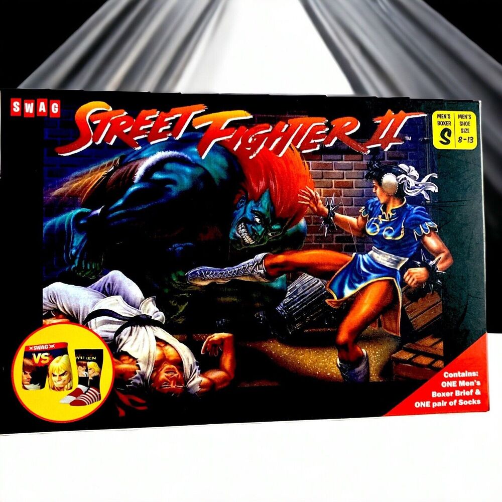 New Street Fighter II Men's Size Small Boxer Briefs & Crew Socks Swag Gift Set
